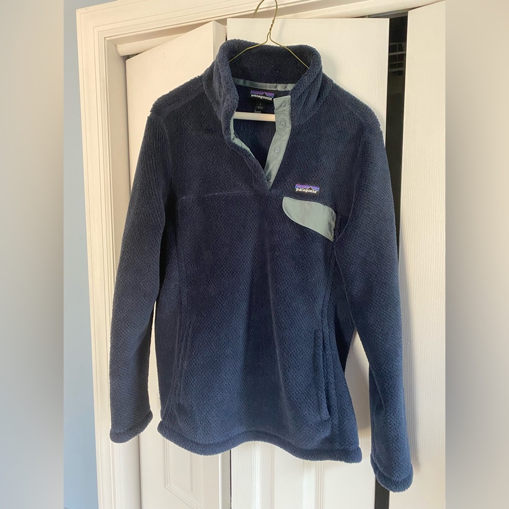 Patagonia Fleece Jacket; Women’s Size Large; Navy Blue